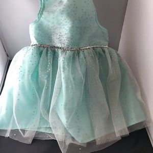 Girls dress